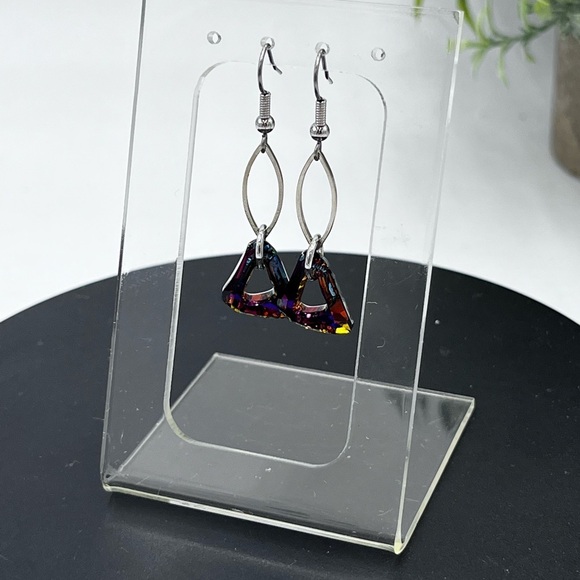 Callura Swarovski Volcano Crystal Triangle Drop Earrings NWT - Picture 10 of 10